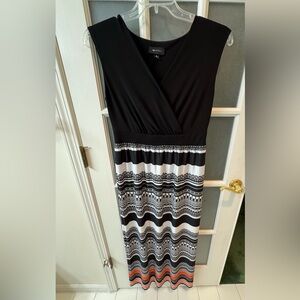 Black & white maxi dress